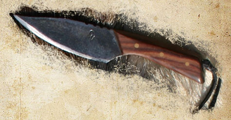 Forgeron médiéval Couteau  plate semelle cordon de cuir 